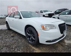 کرایسلەر 300